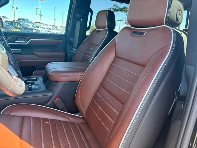 New 2025 Onyx Black GMC Denali Ultimate image 13