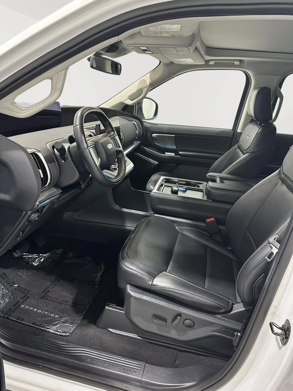 Used 2025 Oxford White Ford Platinum image 9