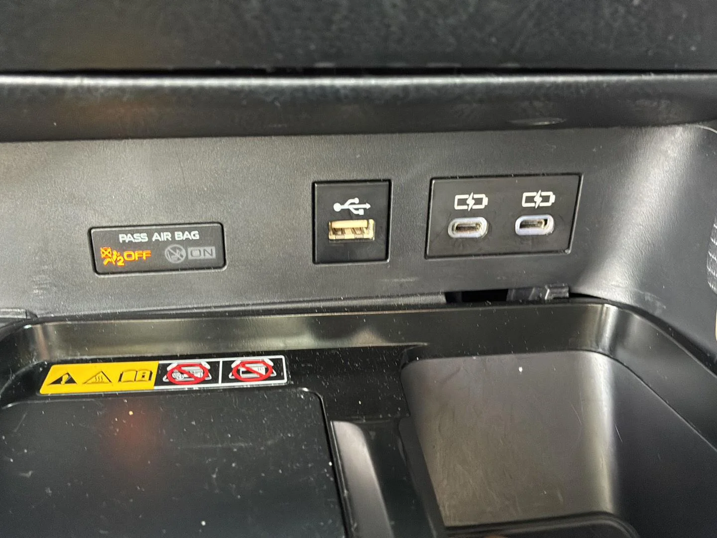 Used 2025 Ice Toyota XSE image 15