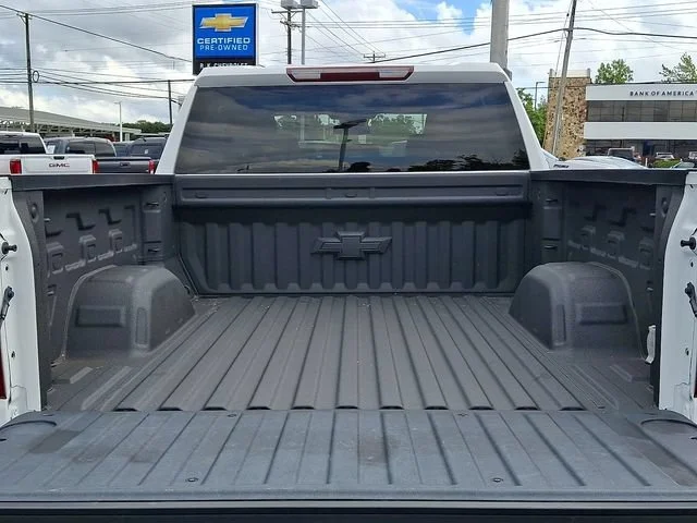 Used 2022 SUMMIT WHITE Chevrolet LTZ image 31