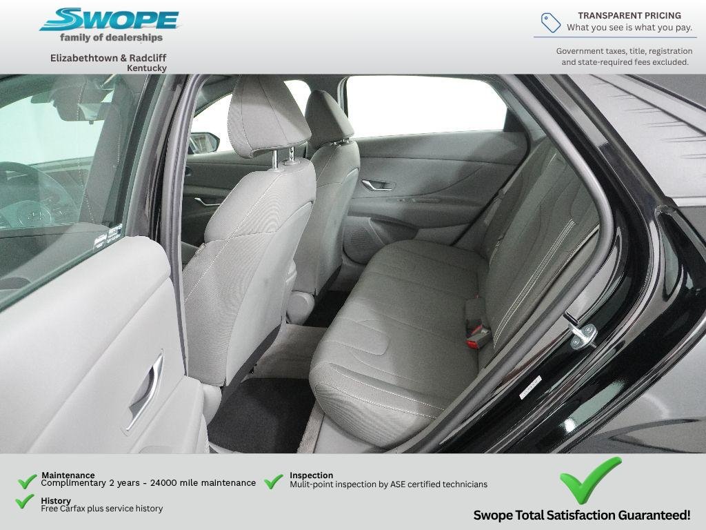 Used 2023 Onyx Black Hyundai SEL image 11