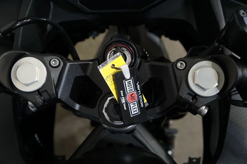 New 2026 Metallic Flat Spark Black/Metallic Spark Black Kawasaki Metallic Flat Spark Black image 10