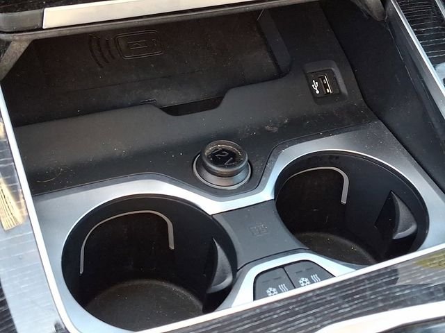 Used 2026 Skyscraper Grey Metallic BMW xDrive40i image 19