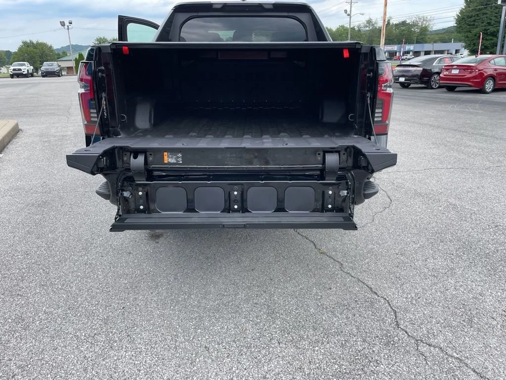 2024 Chevrolet Silverado EV RST - Photo 105