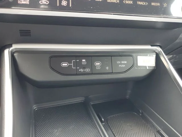 2026 Kia Carnival SX Prestige - Photo 23