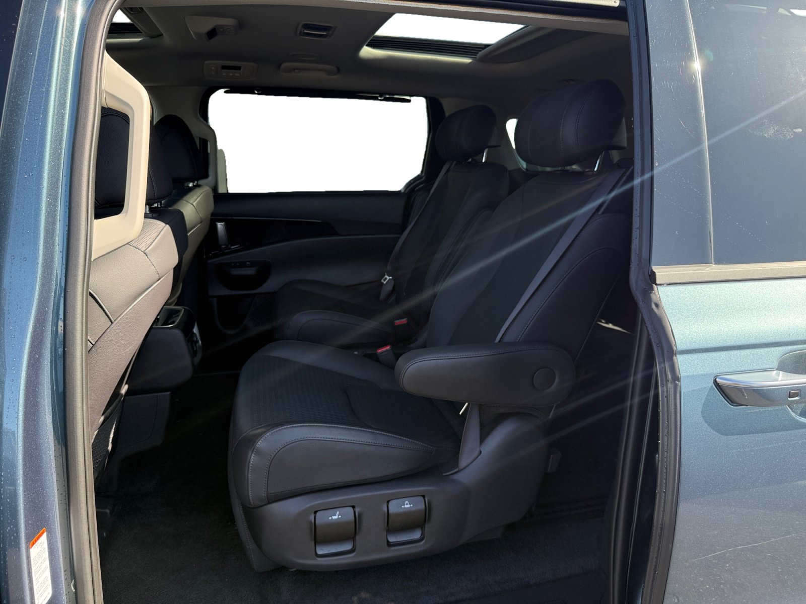 New 2025 Astra Blue Kia SX Prestige image 16