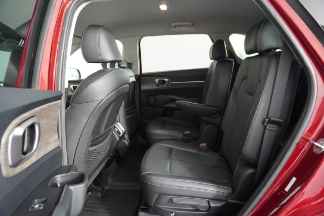 Used 2021 Red Kia EX image 32