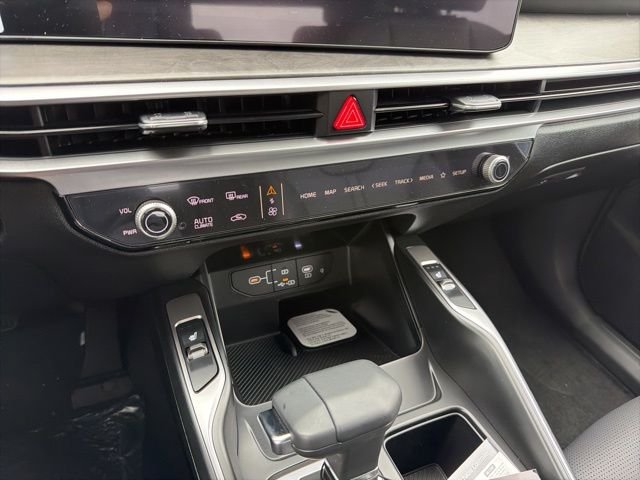 New 2026 Wolf Gray Kia X-Line EX AWD image 17