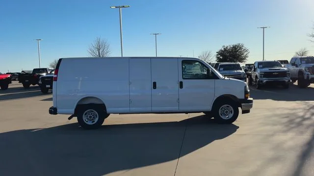 2025 GMC Savana Cargo Work Van - Photo 60