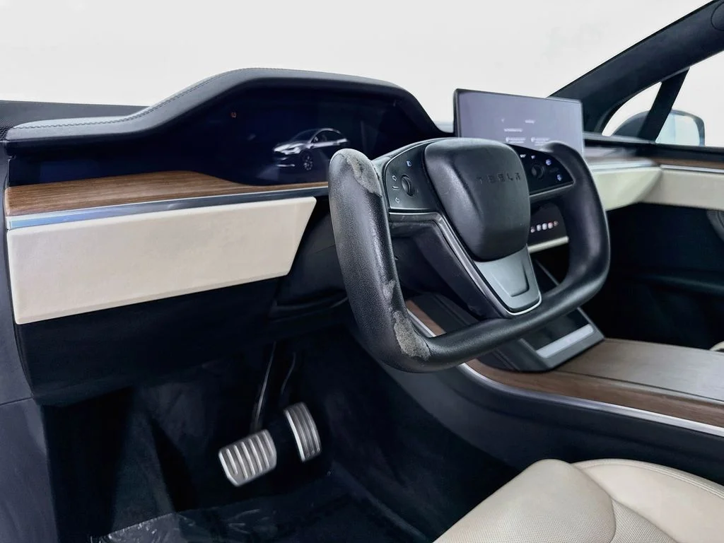 Used 2023 Gray Tesla Standard Range image 9