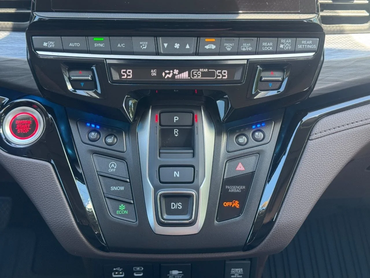 2026 Honda Odyssey Elite - Photo 16