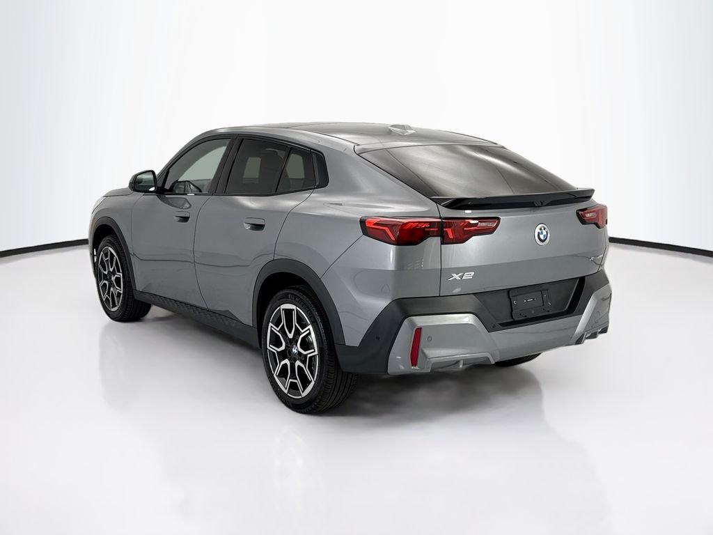 Used 2026 Gray Metallic BMW xDrive28i image 7