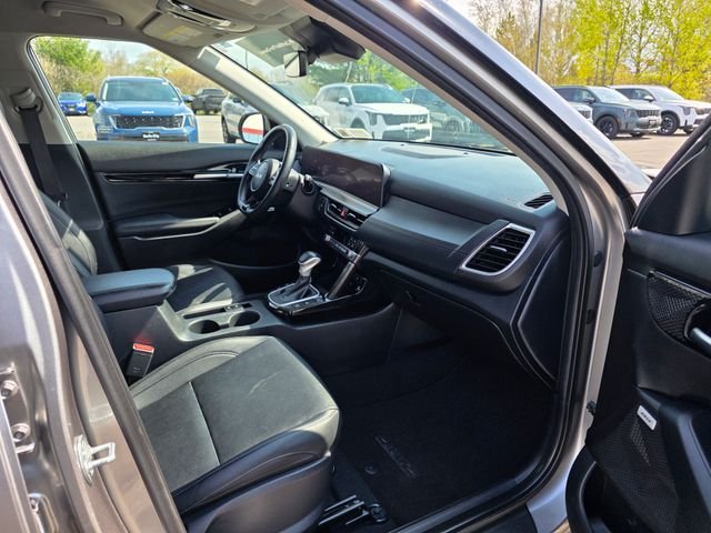 Used 2024 Steel Gray Kia SX image 11