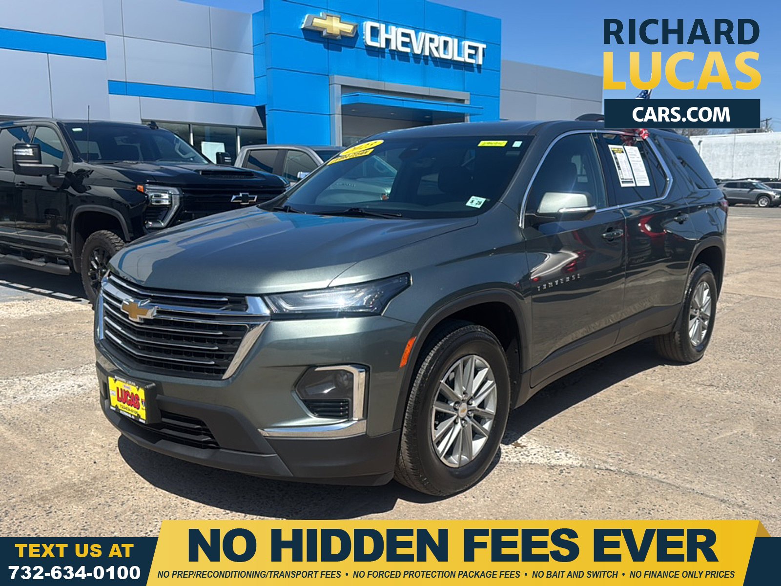 Silver Sage Metallic 2023 Chevrolet Traverse LT Cloth AWD SUV / Crossover Four-Wheel Drive