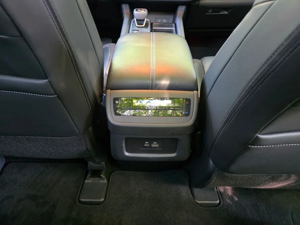 Used 2025 Super Black Nissan SL image 11