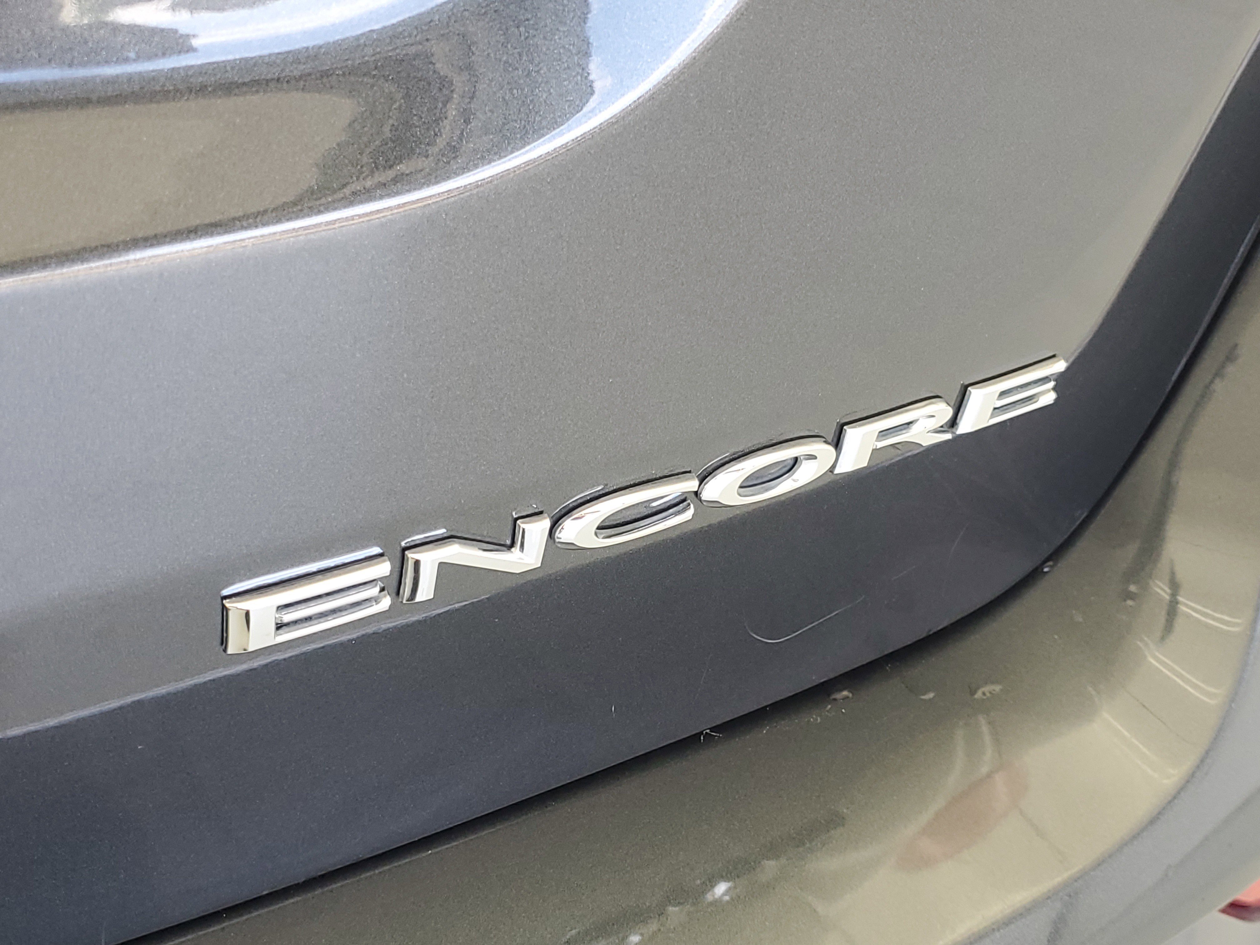 Used 2018 Graphite Gray Metallic Buick Preferred image 9
