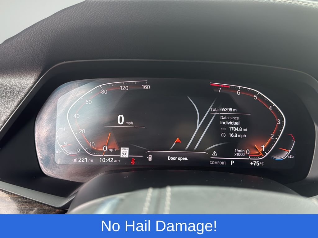 Used 2019 Black BMW xDrive40i image 18