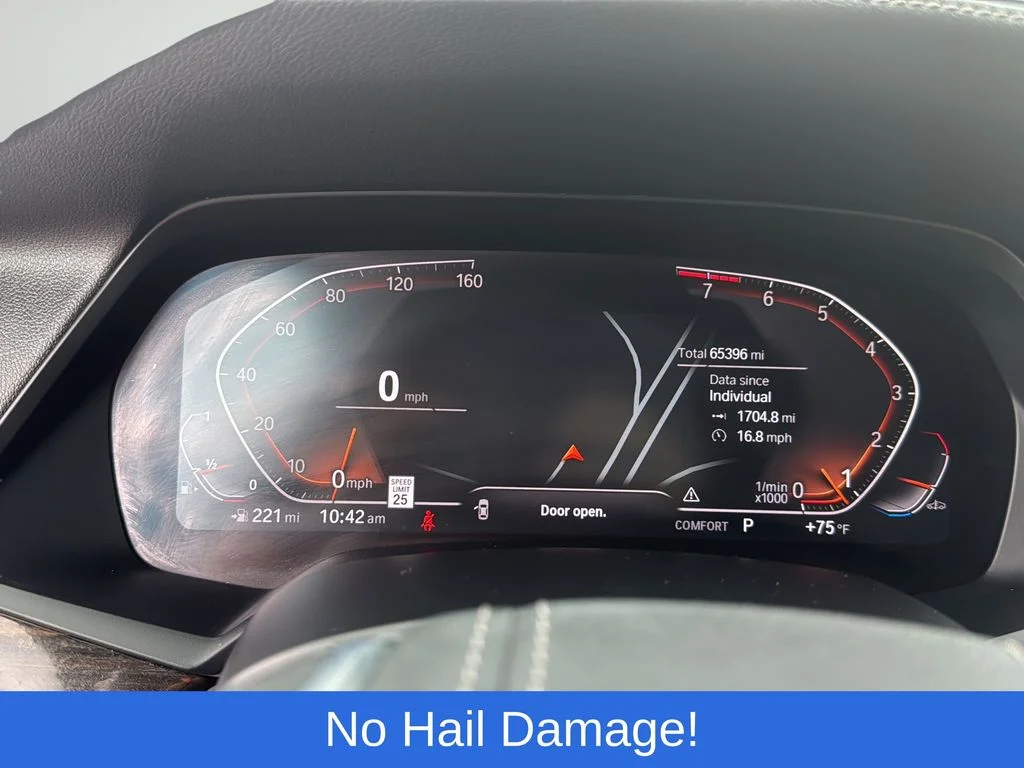 Used 2019 Black BMW xDrive40i image 18