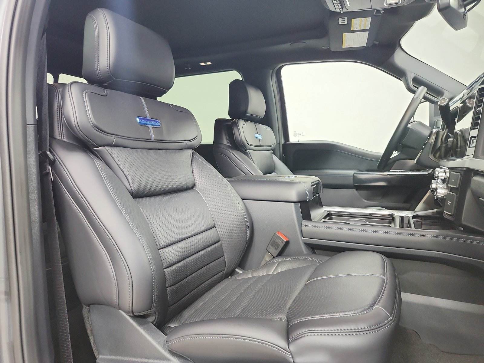 New 2027 Carbonized Gray Metallic Ford F-250® Platinum® image 41