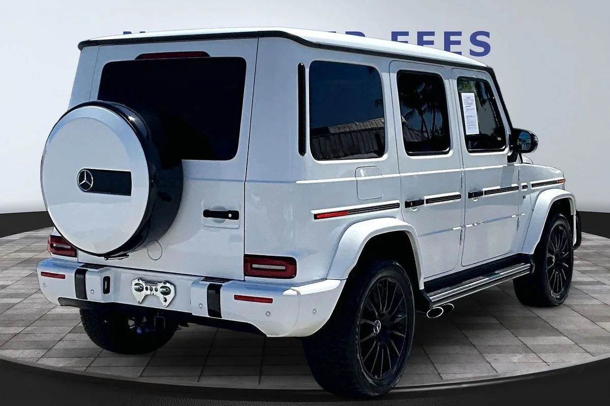 Used 2021  Mercedes-Benz SUV image 6