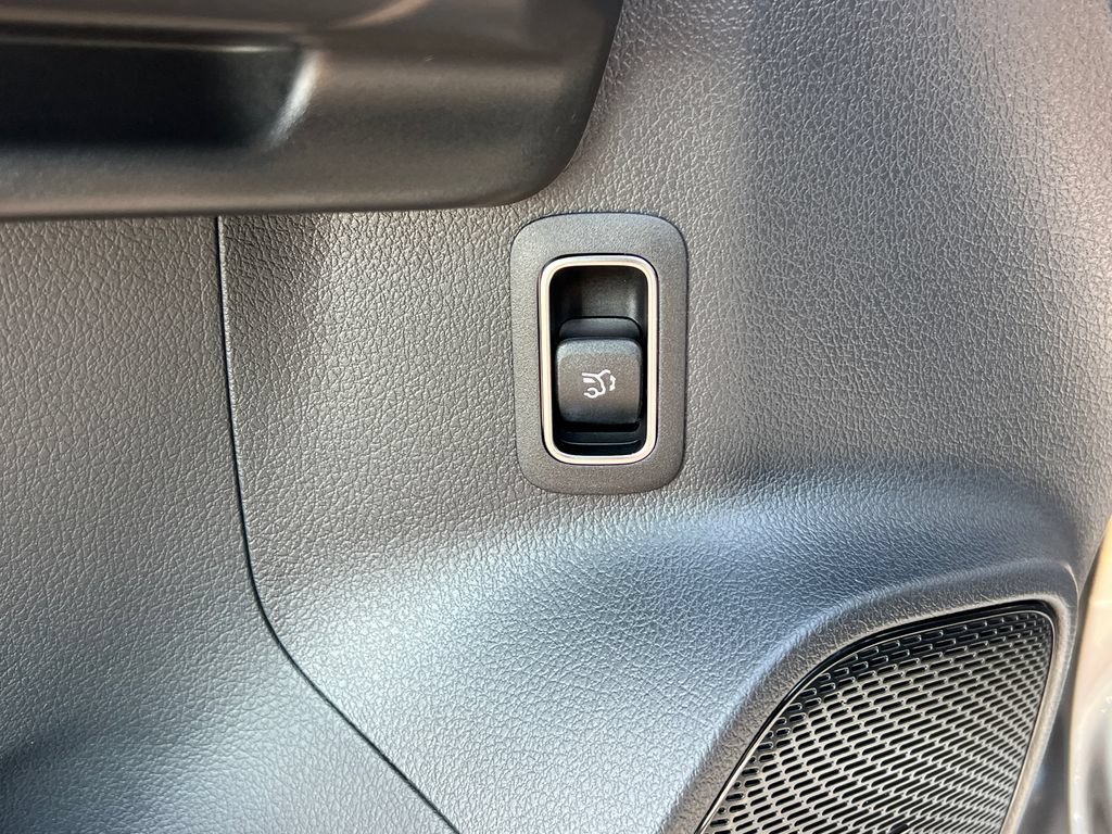 New 2026 Mountain Grey Metallic Mercedes-Benz GLA 250 image 52