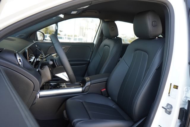 New 2026 Polar White Mercedes-Benz GLA 250 image 45