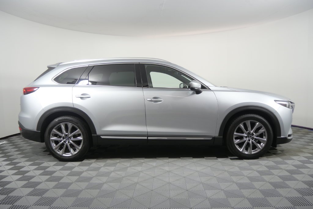 Used 2020 Sonic Silver Metallic Mazda Grand Touring image 3