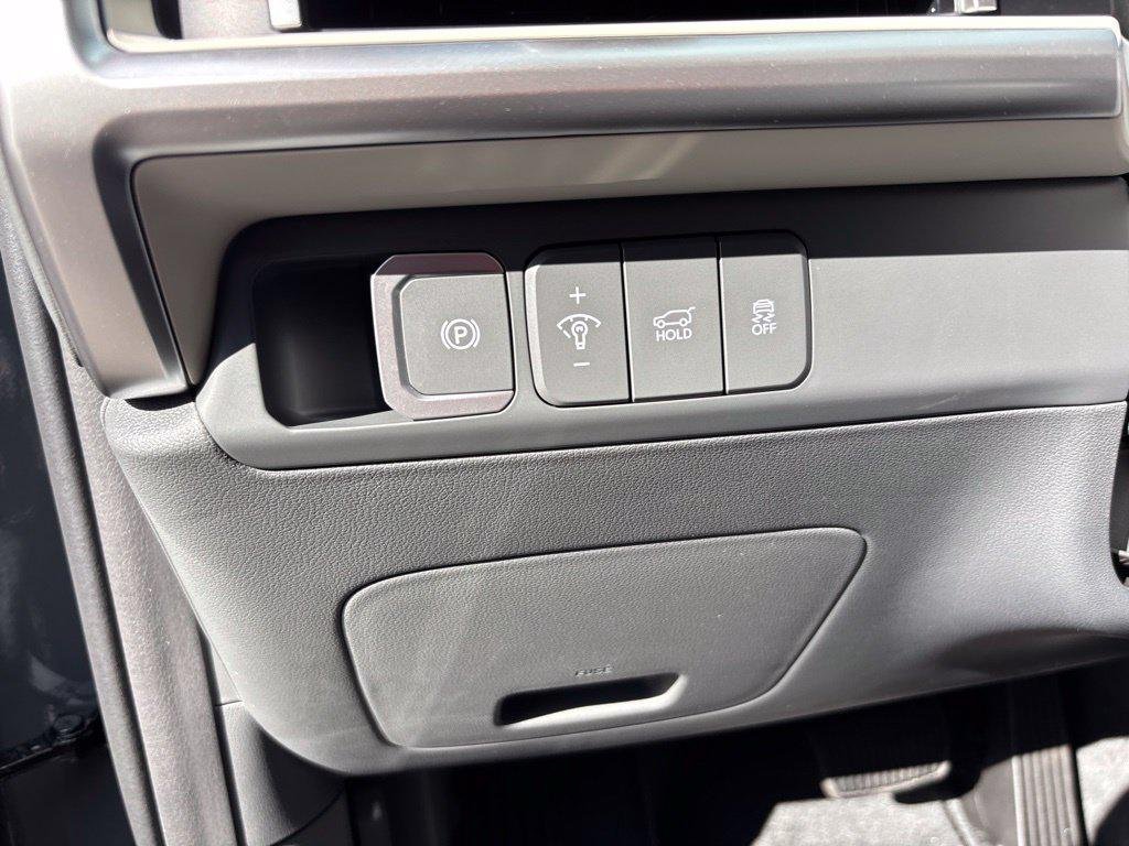 New 2027 Gray Hyundai SEL AWD image 14