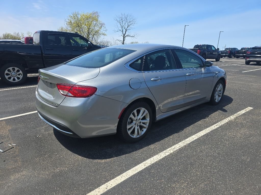 Used 2015 Silver Chrysler Limited image 6