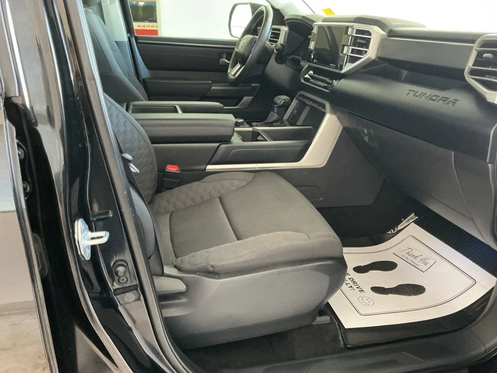 2024 Toyota Tundra SR5 - Photo 25
