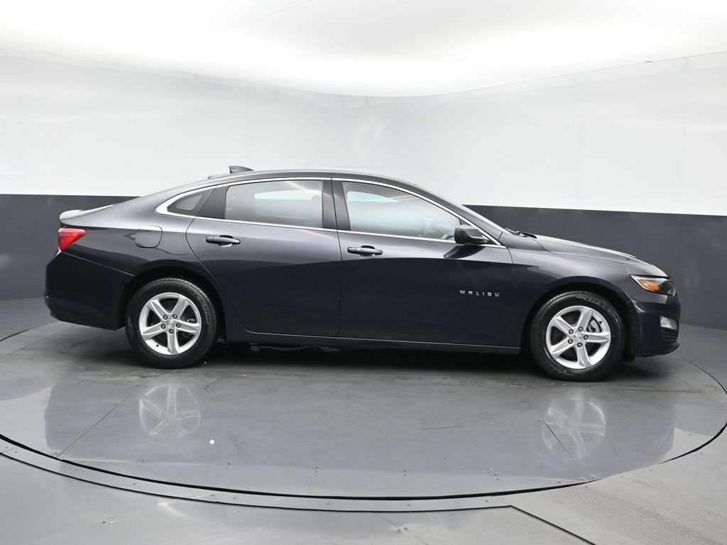 Used 2022 Gray Chevrolet LS image 3