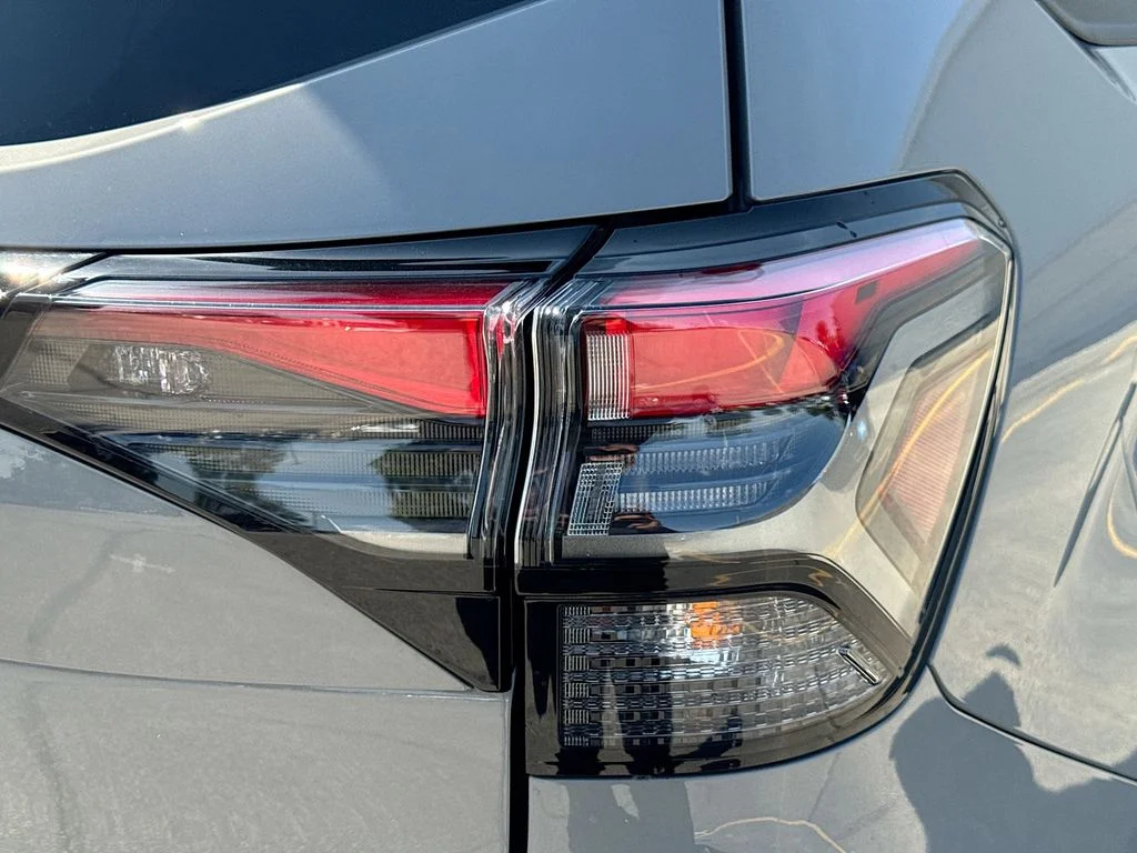 New 2026 RIVER ROCK PEARL Subaru Limited image 34