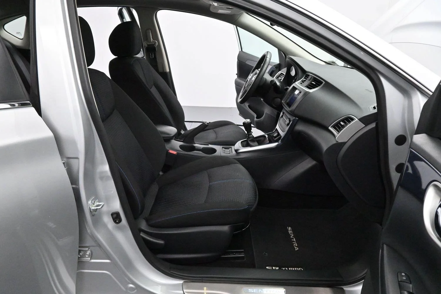 Used 2017 Brilliant Silver Nissan SR Turbo image 30