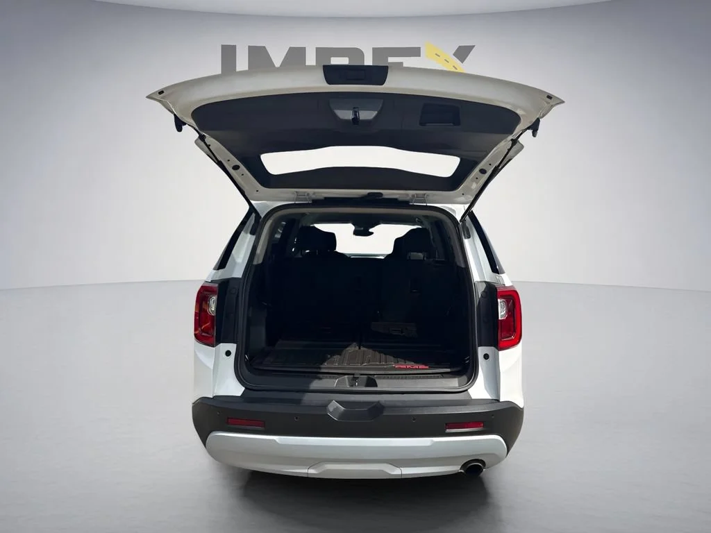 Used 2020 SUMMIT WHITE GMC SLE image 26
