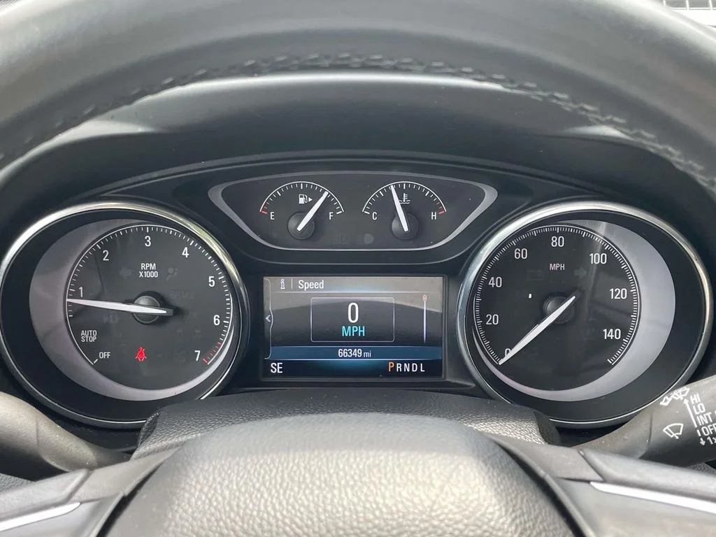 Used 2020 Brown Buick Preferred image 19