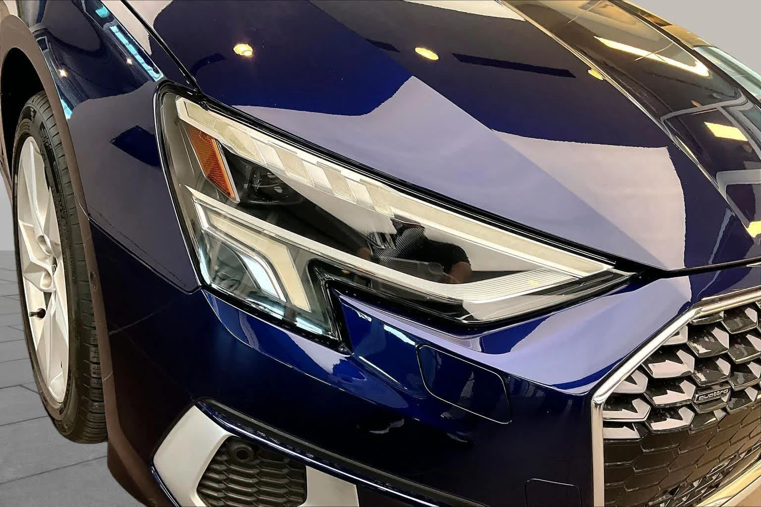 Used 2023 Navarra Blue Metallic Audi Premium image 52