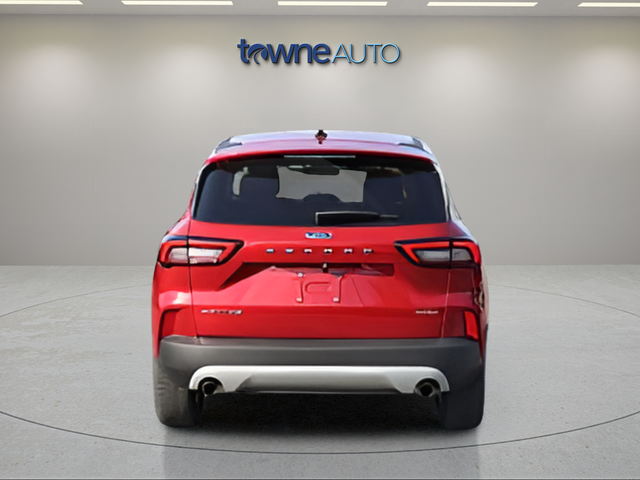 Used 2023 Red Ford Active image 4