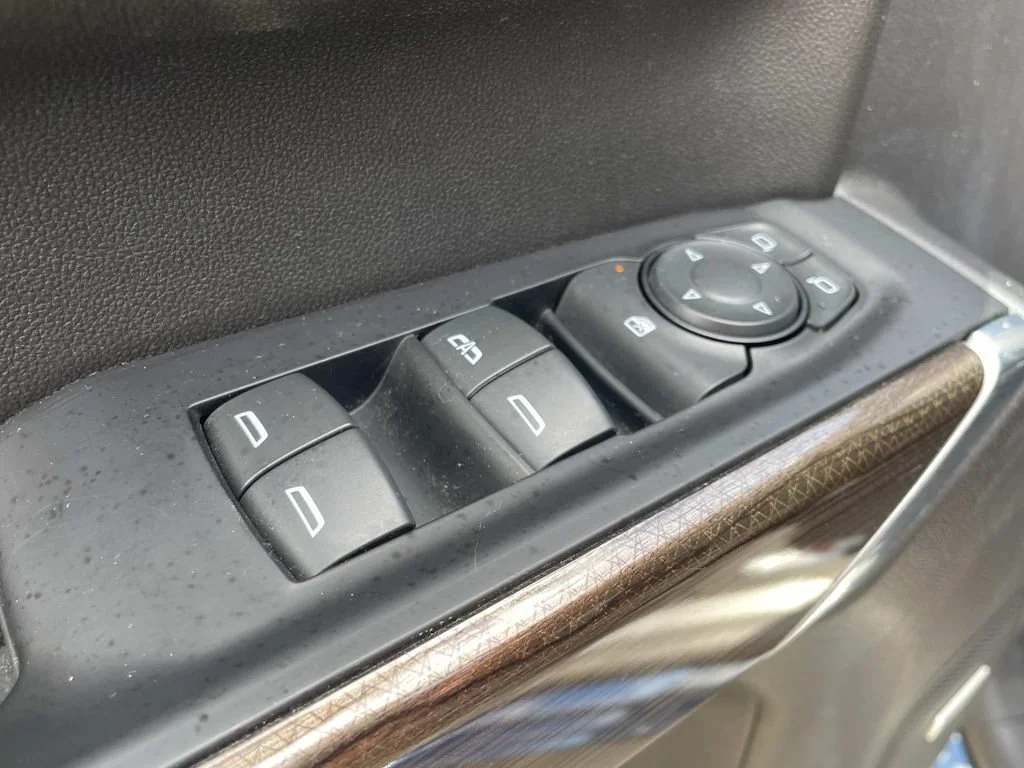 Used 2021 NORTHSKY BLUE METALLIC Chevrolet RST image 12