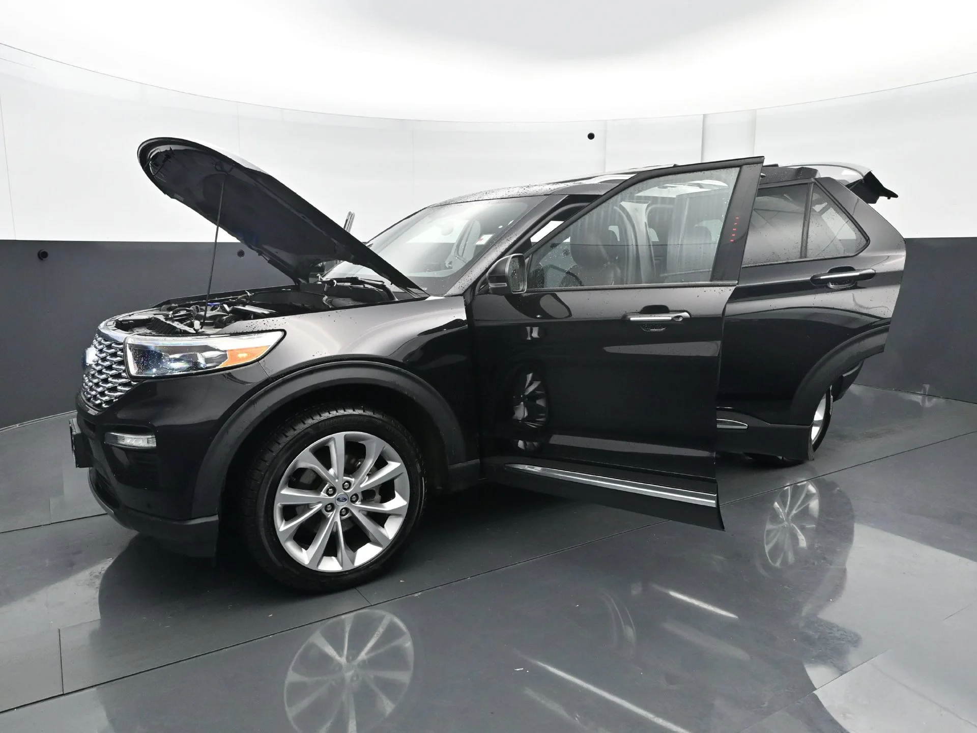 Used 2022 Black Ford Platinum image 31