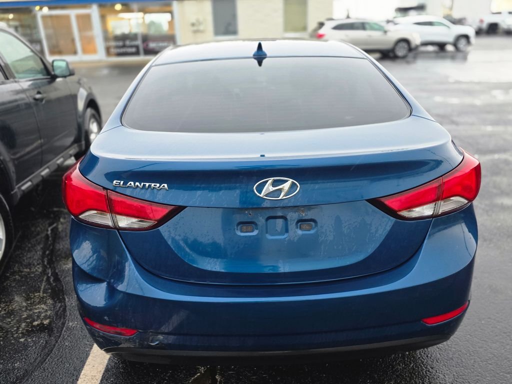 Used 2014 Windy Sea Blue Hyundai SE image 3