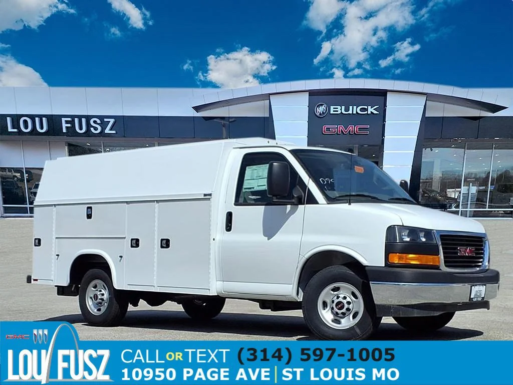 2025 GMC Savana Cutaway