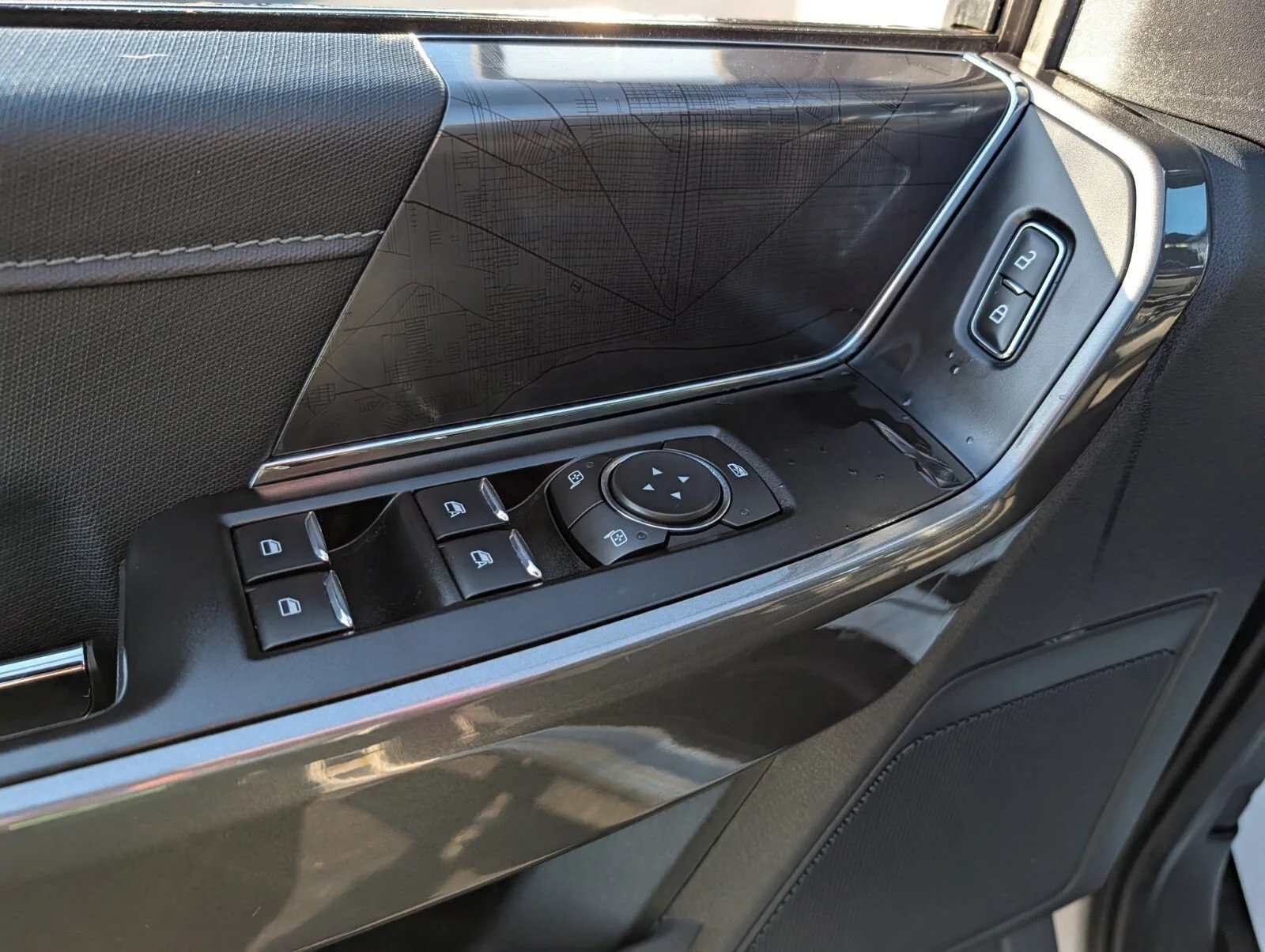 Used 2022 Silver Ford XLT image 30