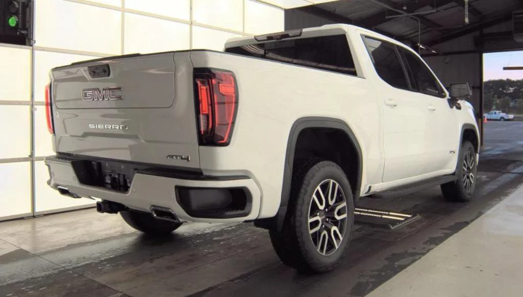 Used 2023 Summit White GMC AT4 image 3