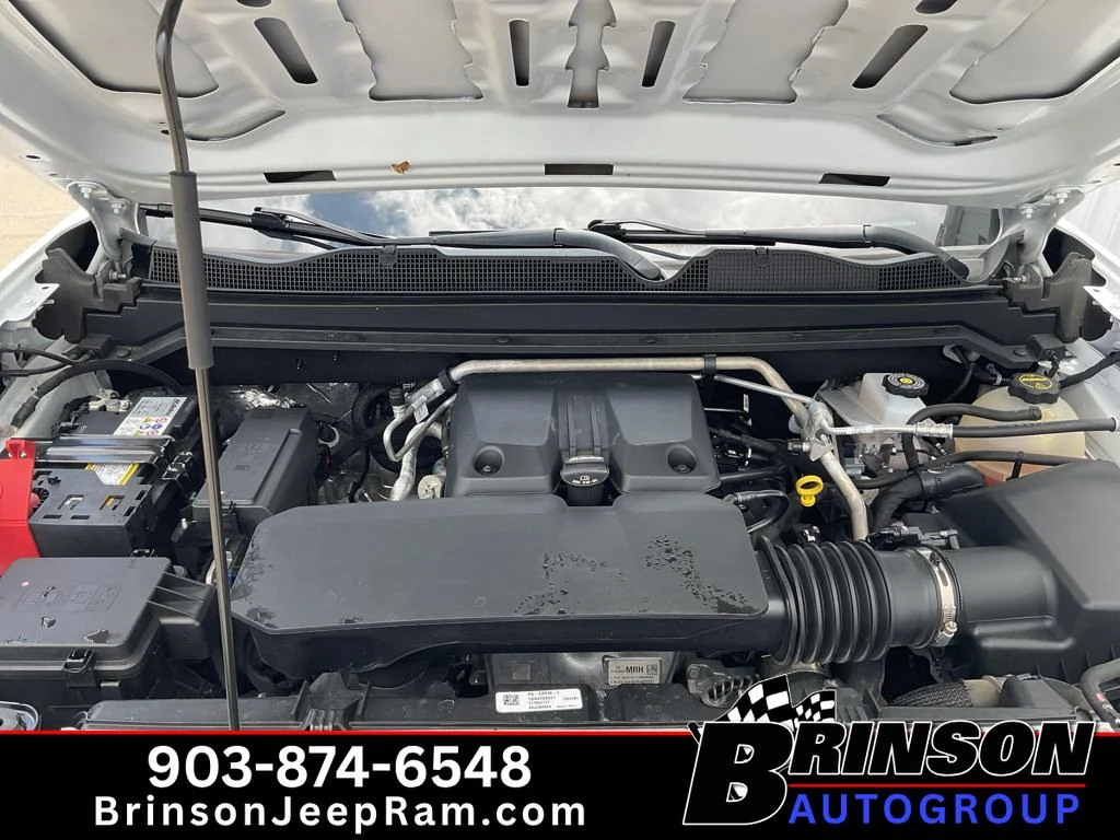 Used 2024 Summit White GMC 4WD Denali image 12