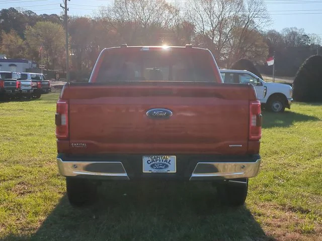 Used 2023 Red Ford XLT image 12