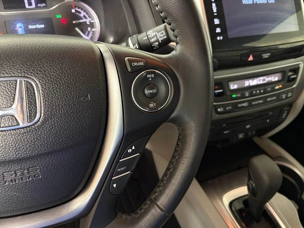 Used 2016  Honda EX-L image 21
