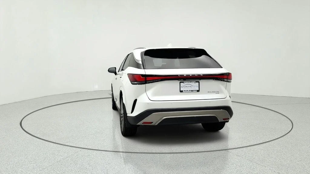 Used 2023 Eminent White Pearl Lexus RX 350h Luxury AWD w/ Mark Levinson Audio & LED Headlamps image 6