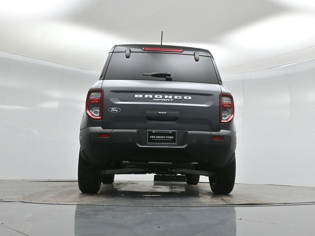 New 2026 Carbonized Gray Metallic Ford Outer Banks image 45