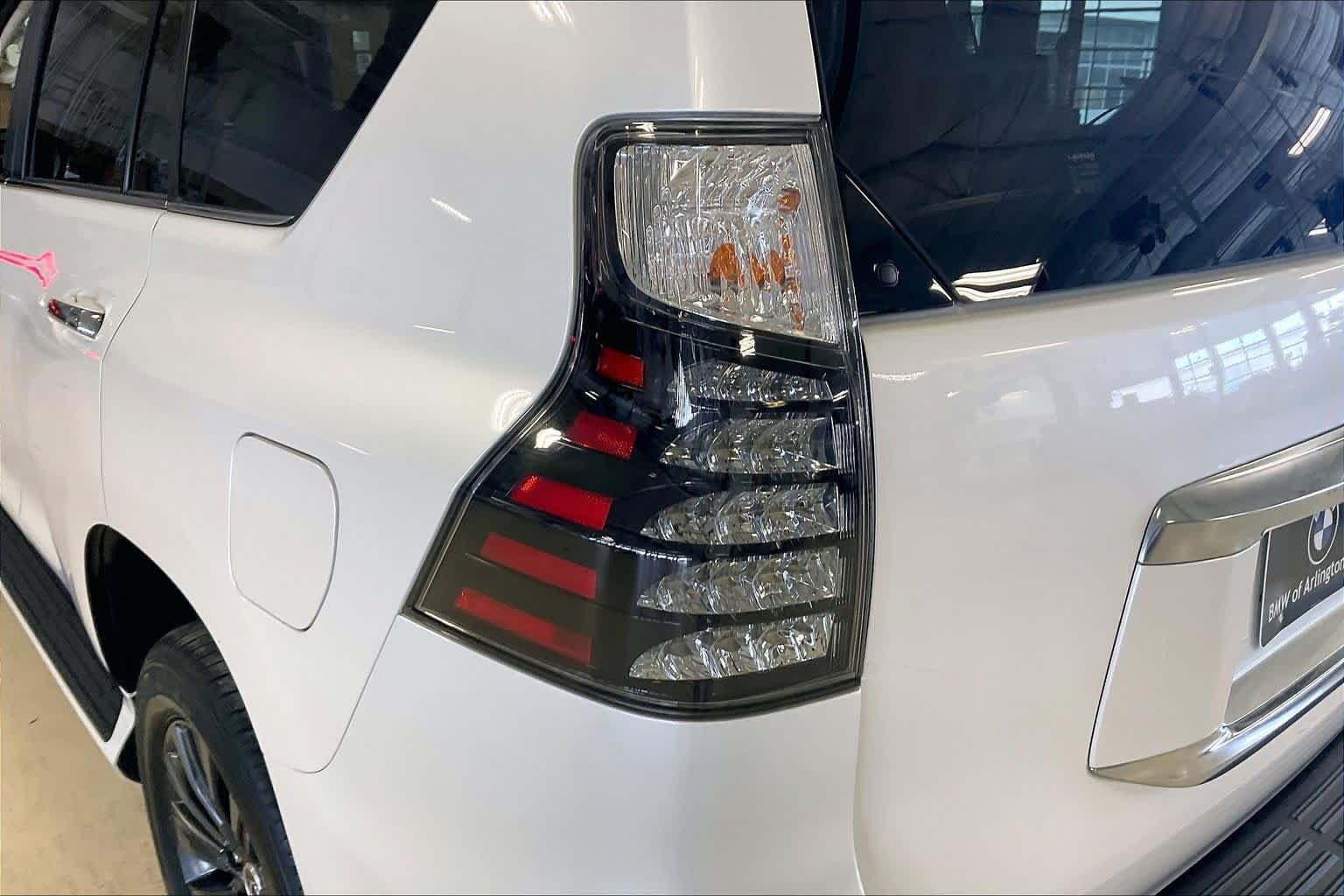 Used 2023 Eminent White Pearl Lexus Premium image 25
