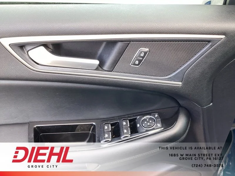 Used 2020 Green Ford SEL image 23